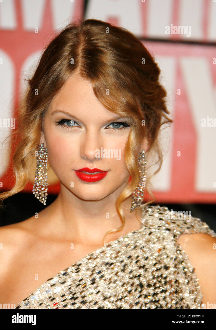 Taylor Swift At 2009 Mtv Video Music Awards At Radio City Music Hall Stock Photo Alamy