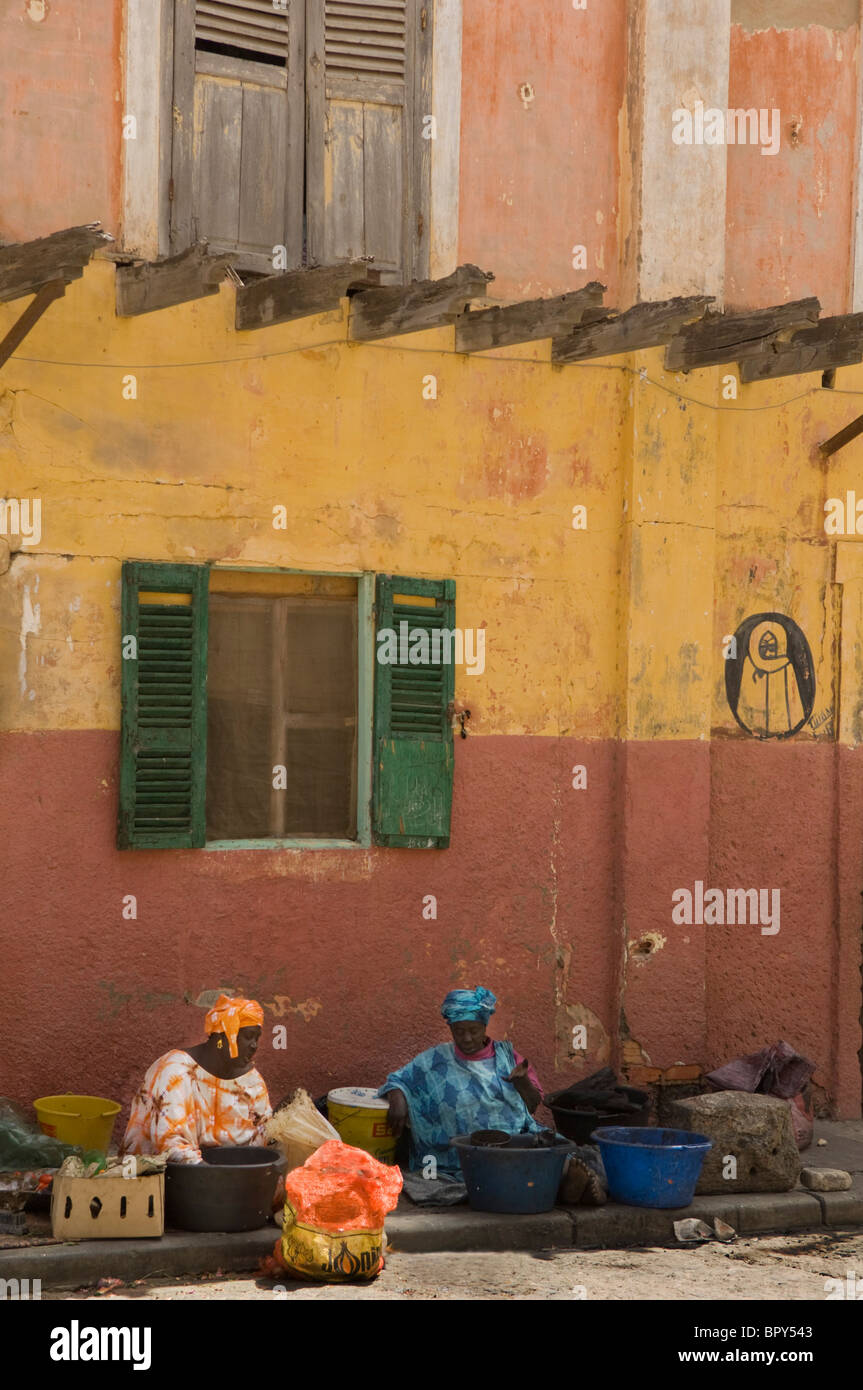 Senegal, Saint Louis. Street Scene. Colonial Era Houses Stock Photo - Alamy