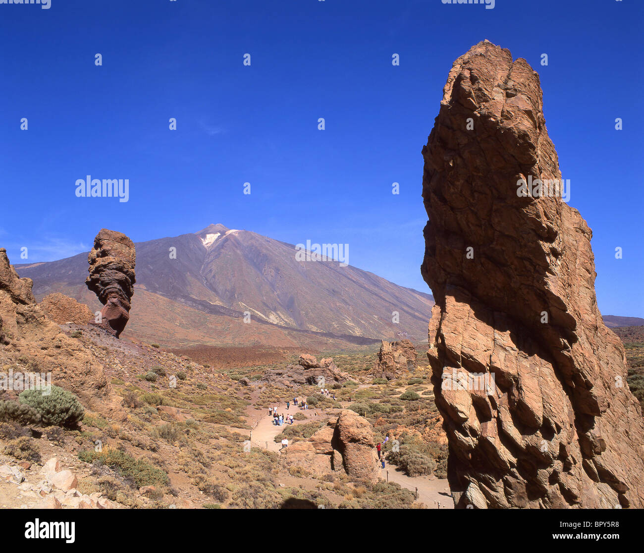View of Mt Teide and Los Roques de Garcia, Parque Nacional Del Teide, Tenerife, Canary Islands, Spain Stock Photo
