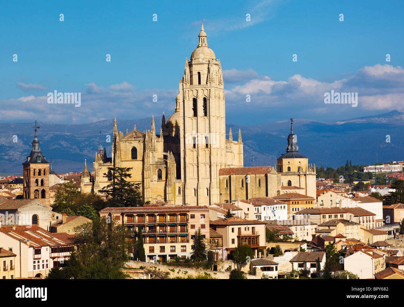 Segovia cathedral hi-res stock photography and images - Alamy