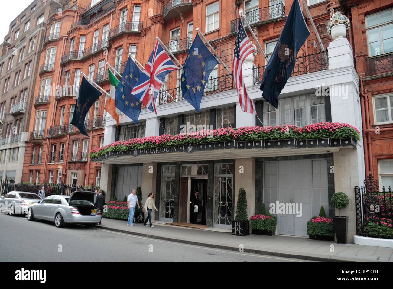 Claridges London High Resolution Stock Photography and Images - Alamy