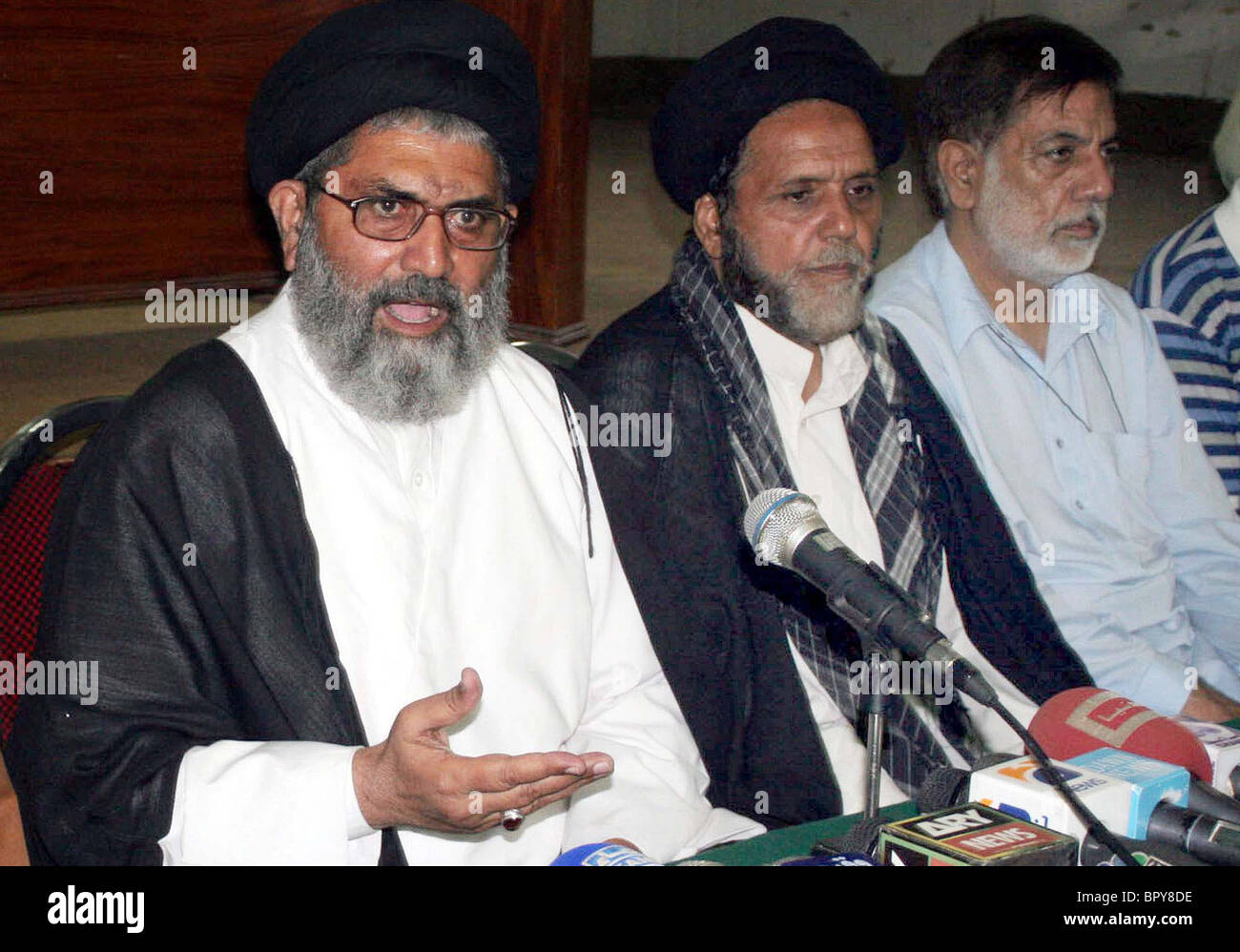 Quaid E Millat Jafaria Allama Sajid Ali Naqvi Gestures During