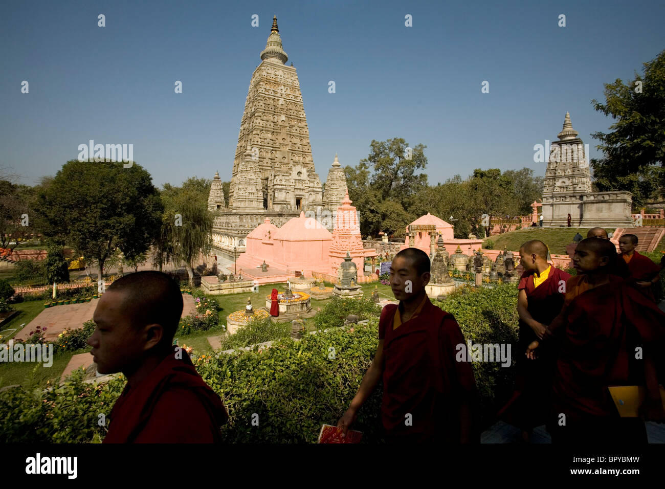 Tibetan Monks visiting Mahabodhi Temple, Bodhgaya, Bihar, India. Stock Photo