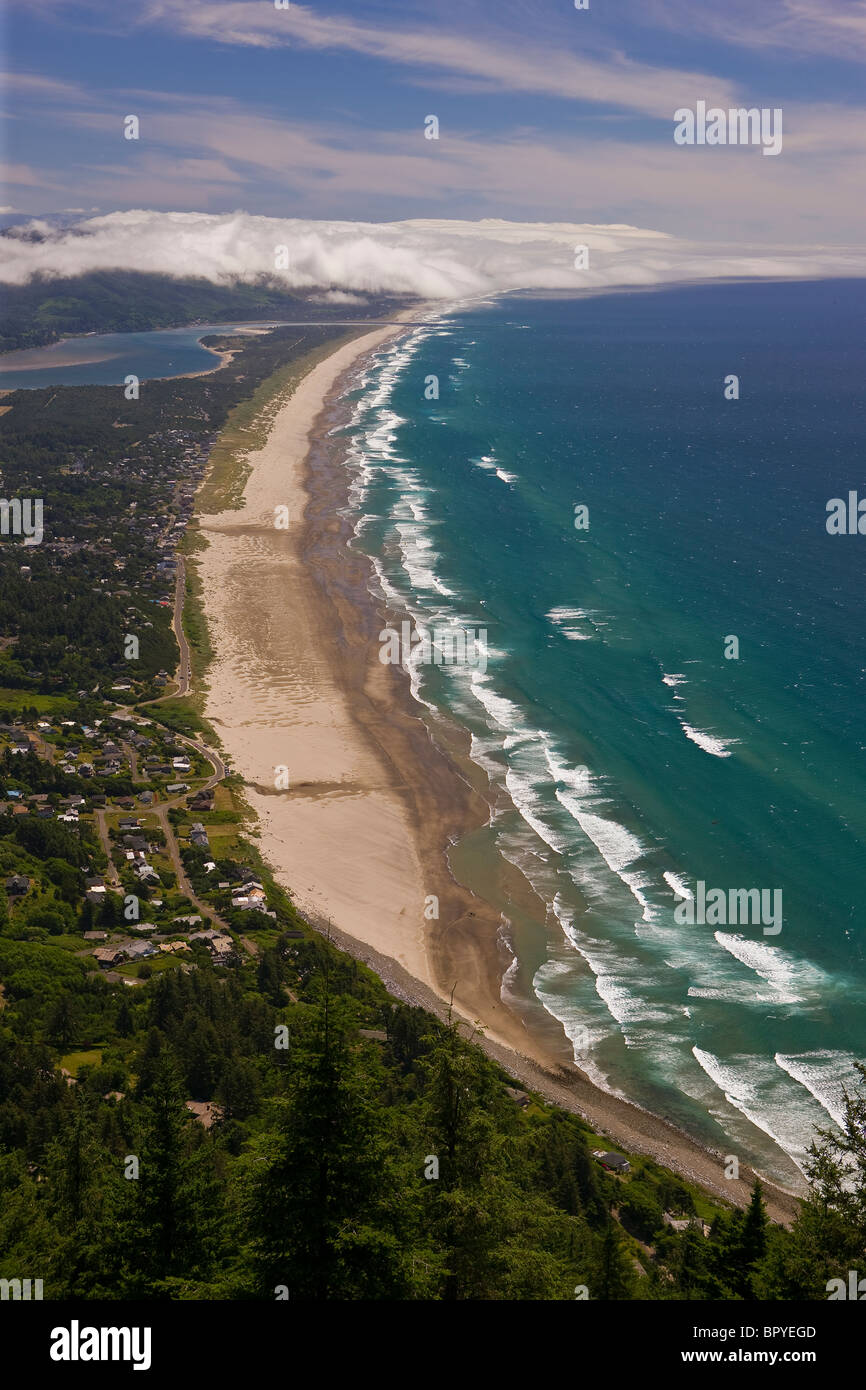 MANZANITA, OREGON, USA Manzanita Beach and Pacific Ocean surf on