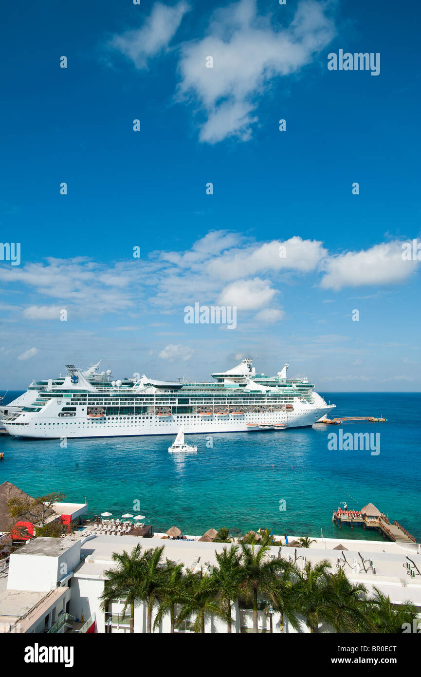 Mexico, Cozumel. Cruise ship, San Miguel, Isla Cozumel, Cozumel Island ...