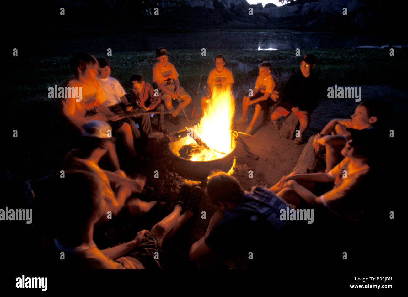 Stories around campfire hires stock photography and images Alamy