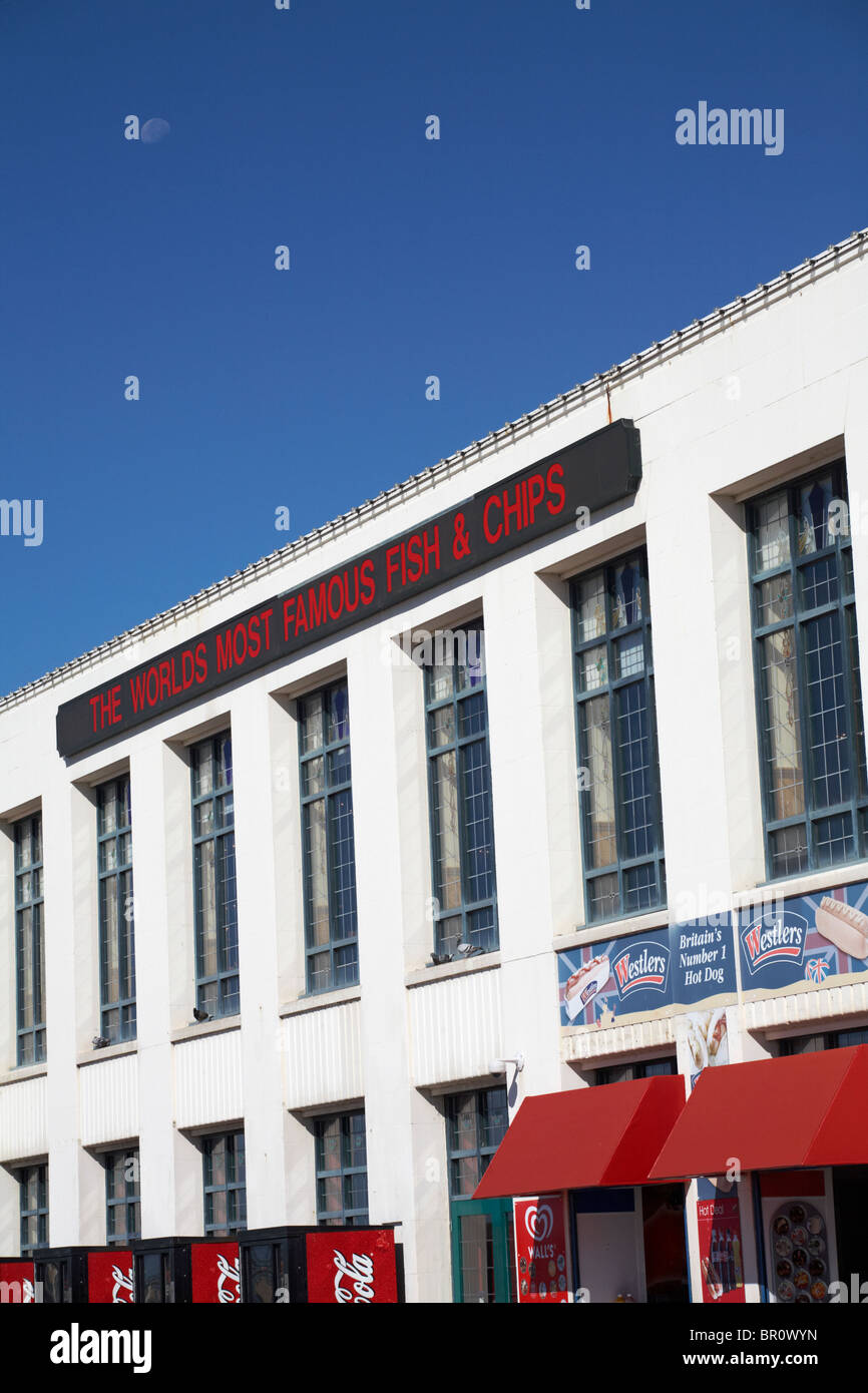 Harry Ramsden's the Worlds Most Famous Fish & Chips building at Bournemouth with the moon in the sky Stock Photo