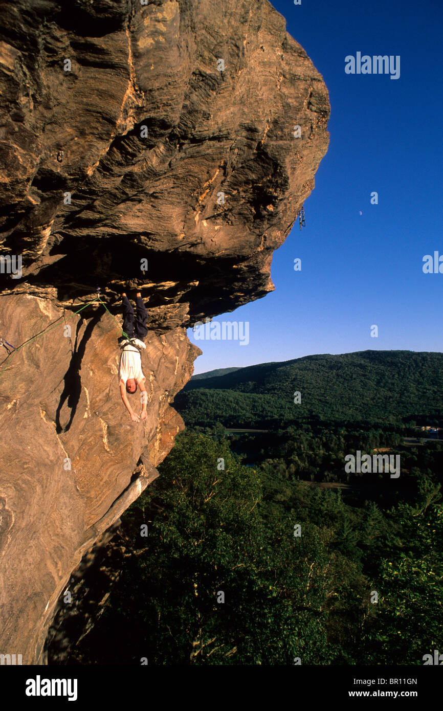Rumney new hampshire climbing hires stock photography and images Alamy