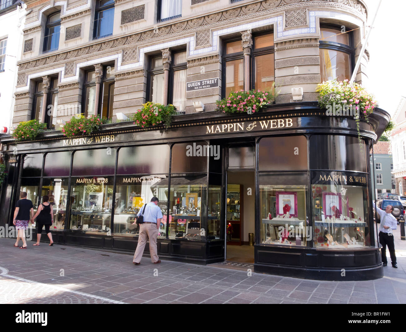 Famous jewelry shop Mappin and Webb in Queen Street in the centre