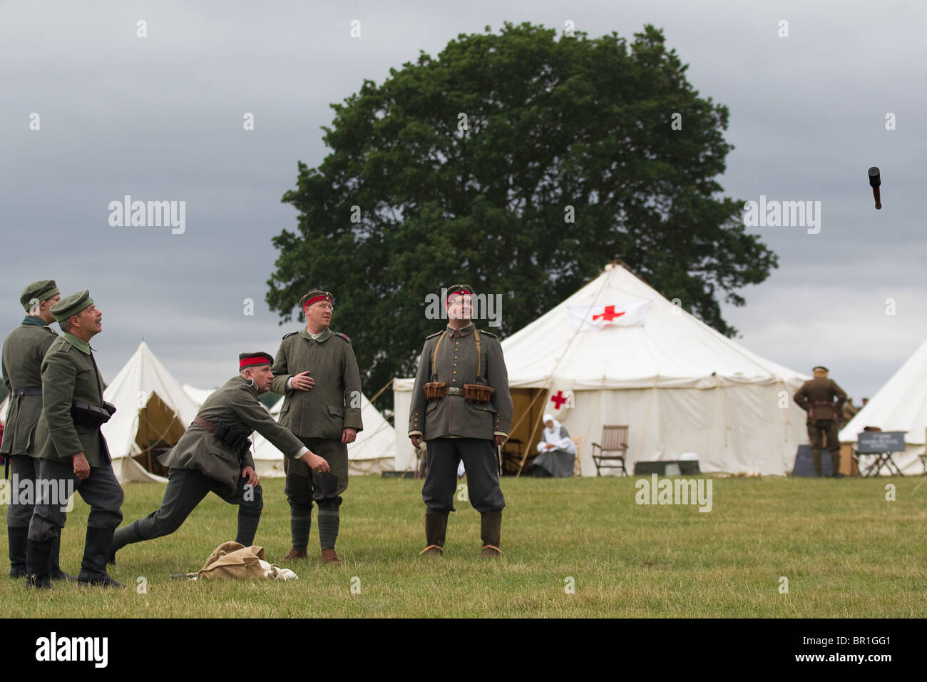 Grenadiers of the German Imperial Army train with the Stielhandgranate Stick Hand Grenade Stock Photo