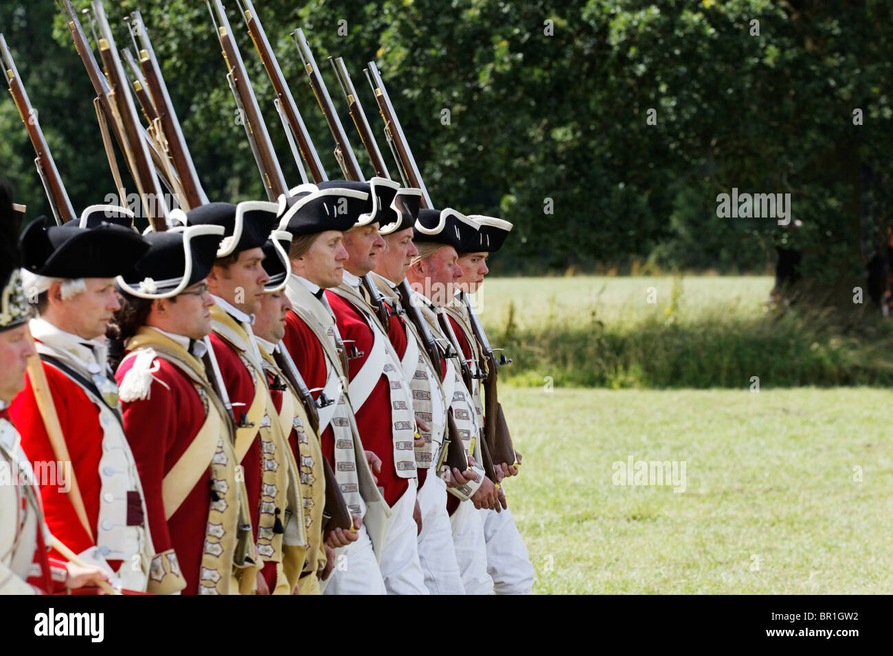 Coldstream Regiment of Foot Guards 1776 American War of Independence Crown Forces with Brown Bess Musket Stock Photo