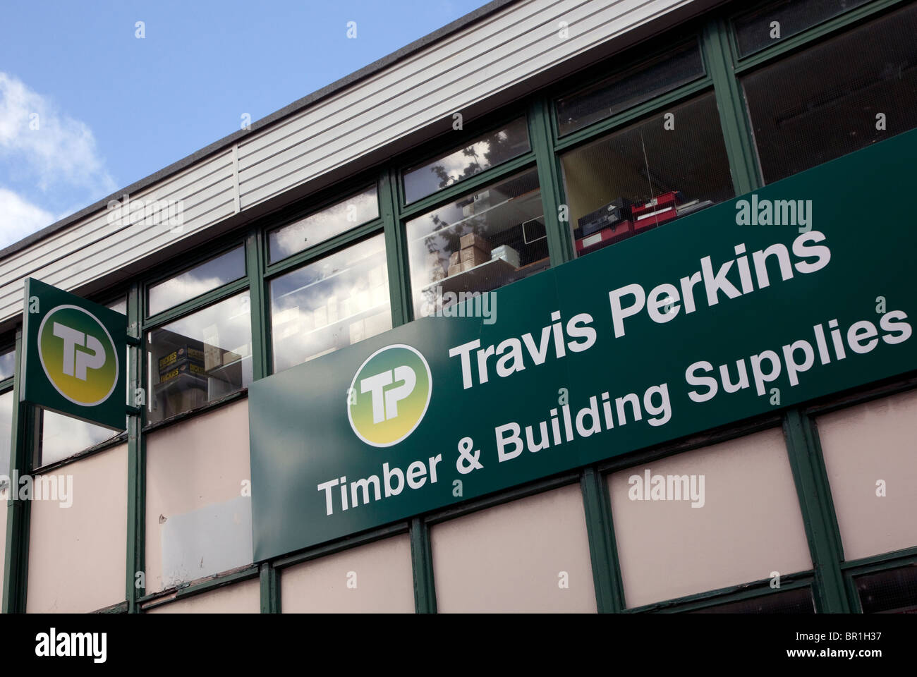 Travis perkins hires stock photography and images Alamy