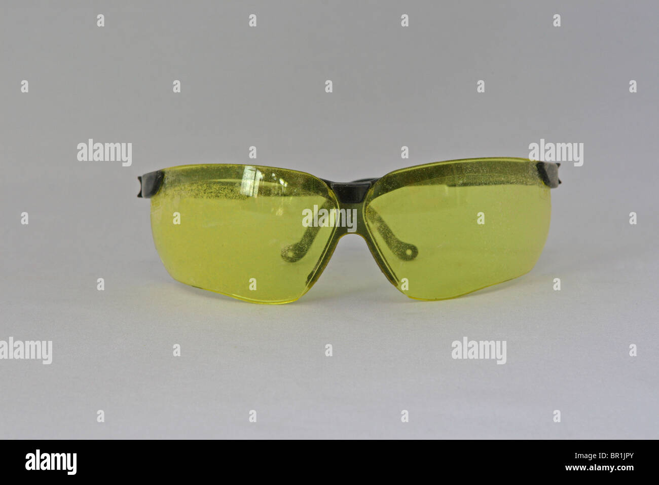 Yellow Safety Glasses Stock Photo Alamy yellow-safety-glasses-stock-photo-alamy