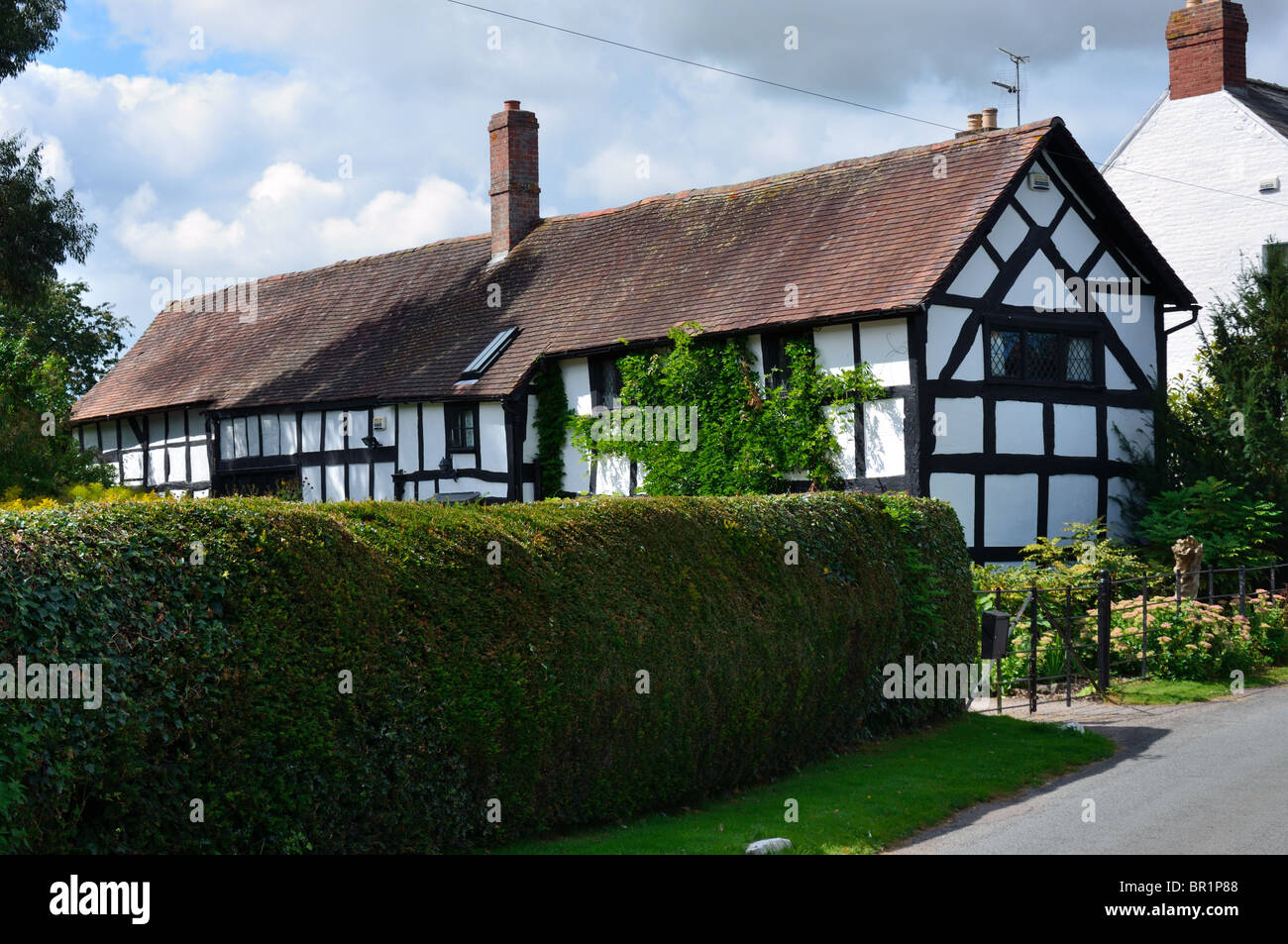 Black and White Houses Eardisland Stock Photo Alamy