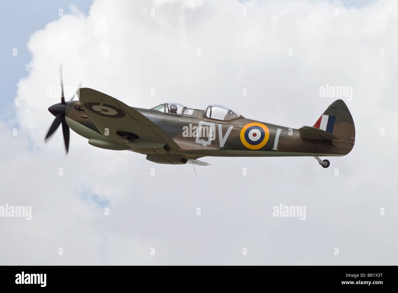 Spitfire fighter aircraft seat hi-res stock photography and images - Alamy