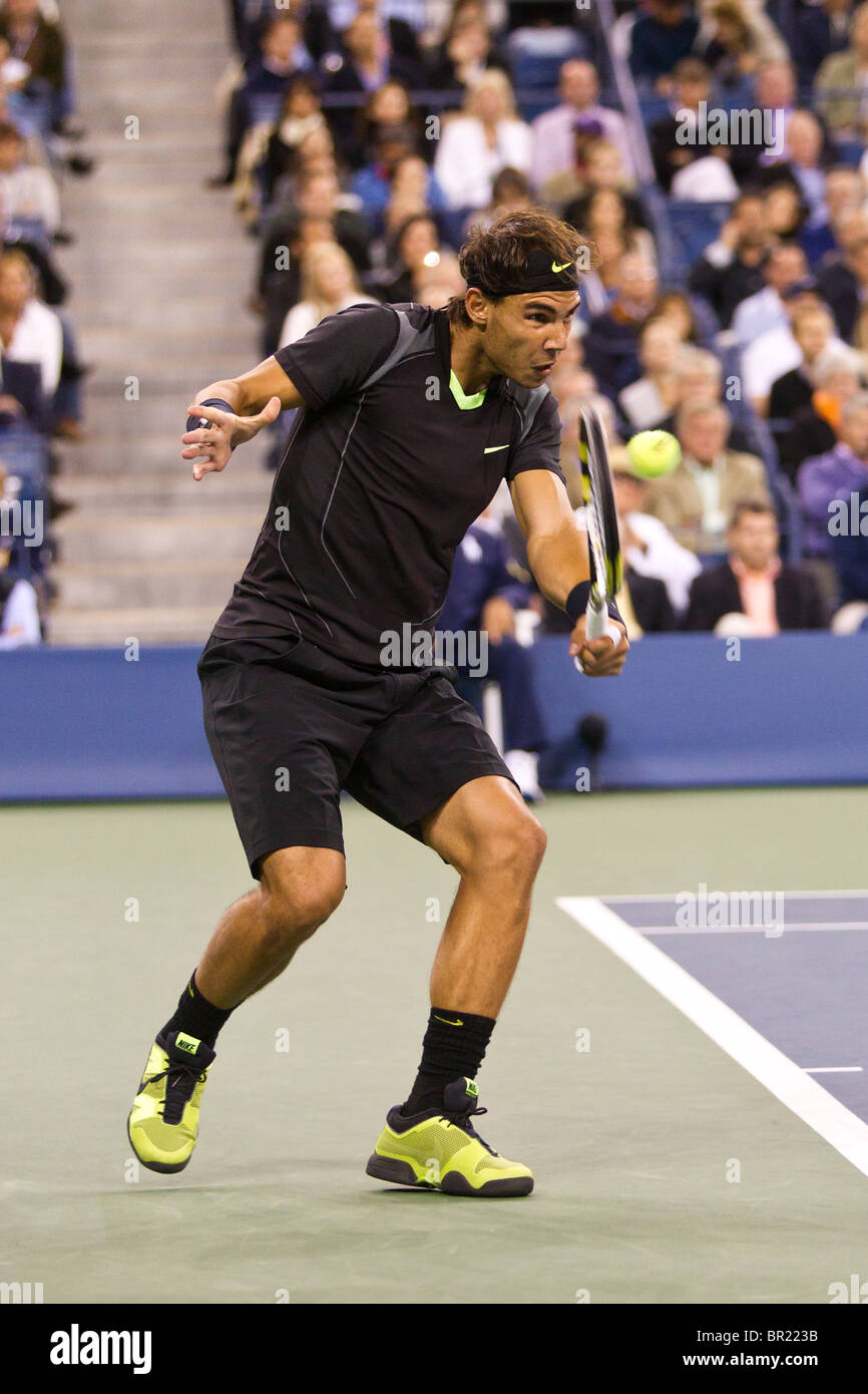 Rafael Nadal (ESP) competing at the 2010 US Open Tennis Stock Photo - Alamy