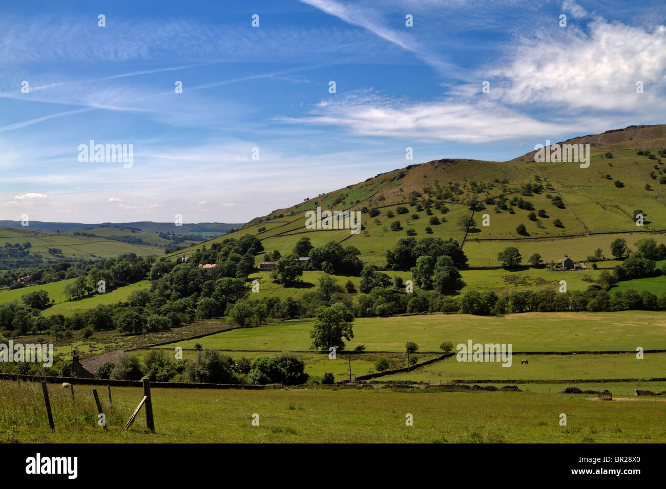 Dark Peak Area, Peak District, Derbyshire. Rolling farmlands on the Hayfield Road near Chinley Head. Stock Photo