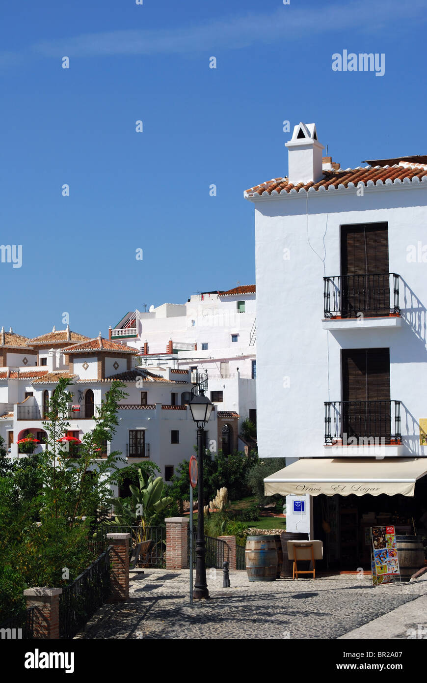 Village street, whitewashed village (pueblo blanco), Frigiliana, Costa del Sol, Malaga Province, Andalucia, Spain, Europe. Stock Photo