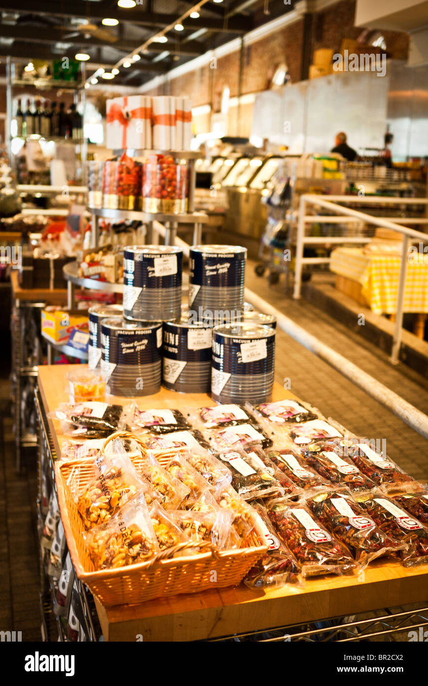 WASHINGTON DC, USA - Food for sale at upscale market Dean & Deluca in Georgetown, Washington DC Stock Photo