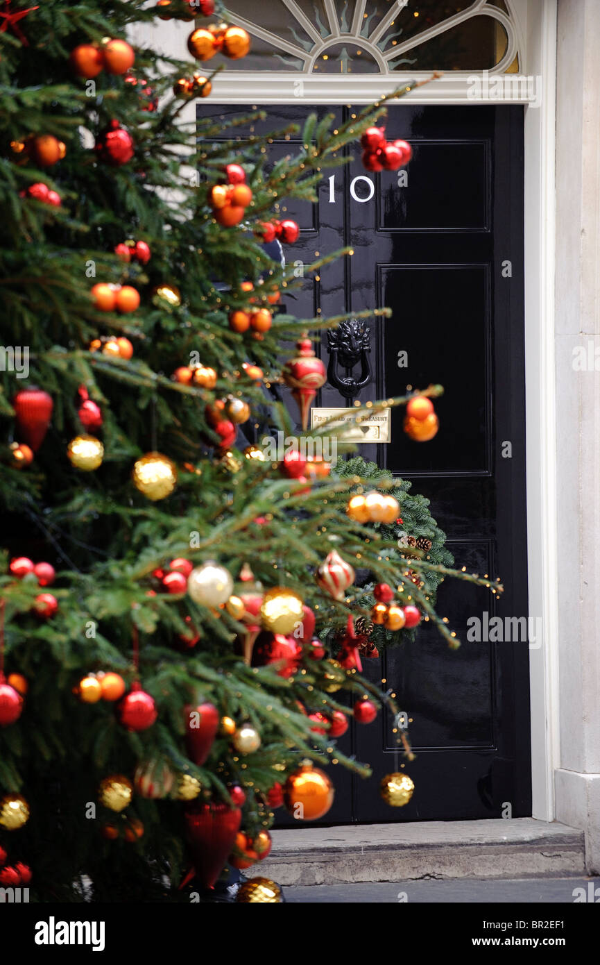 Christmas at 10 Downing Street, London, 15th December 2009. Stock Photo