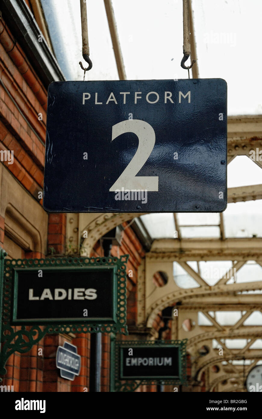 Station platform loughborough central railway hi-res stock photography ...