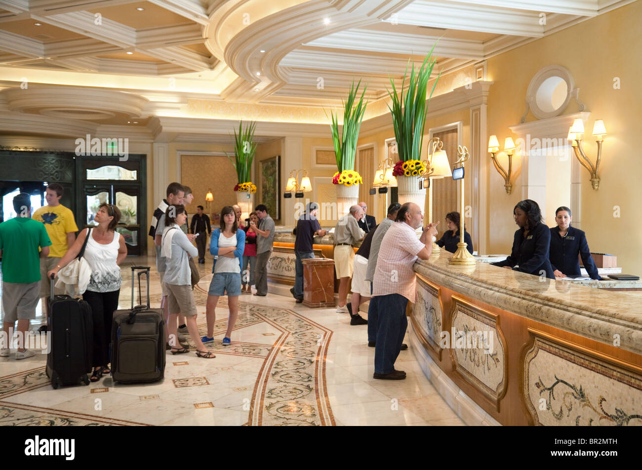 Check In And Out At The Lobby Reception The Bellagio Hotel Las