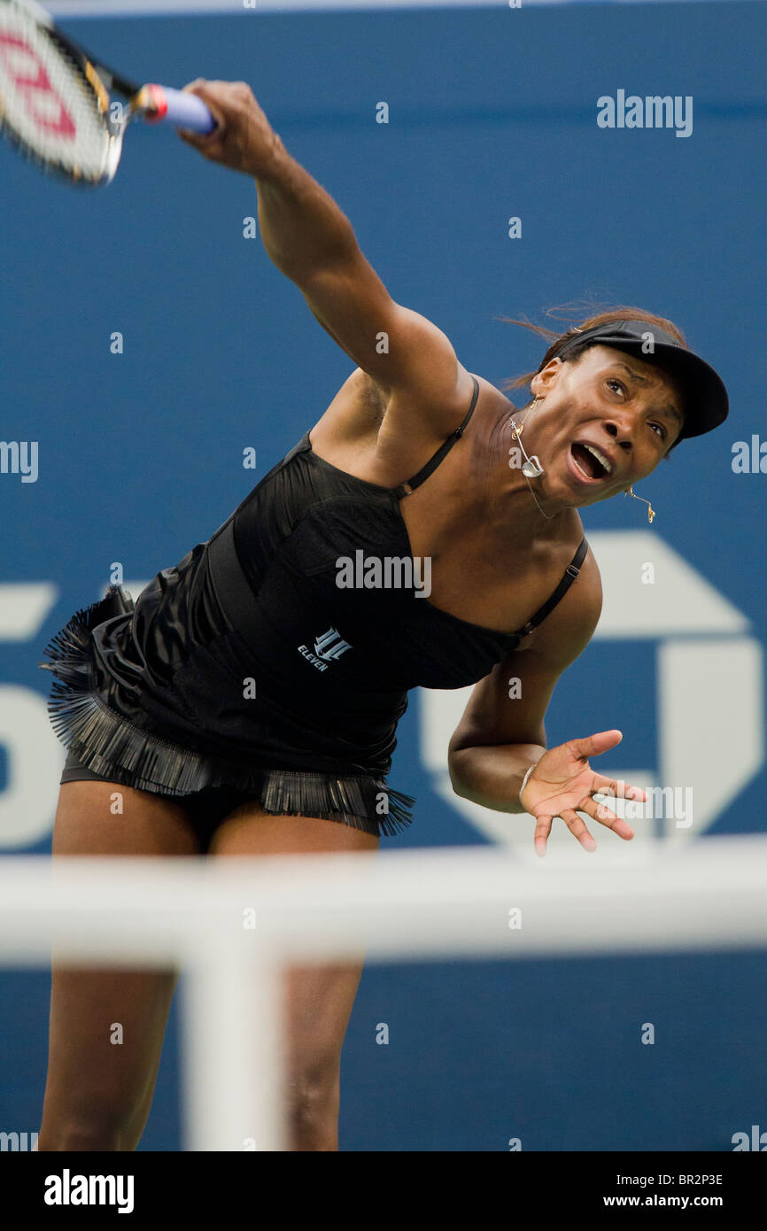 Venus Williams (USA) competing at the 2010 US Open Tennis Stock Photo