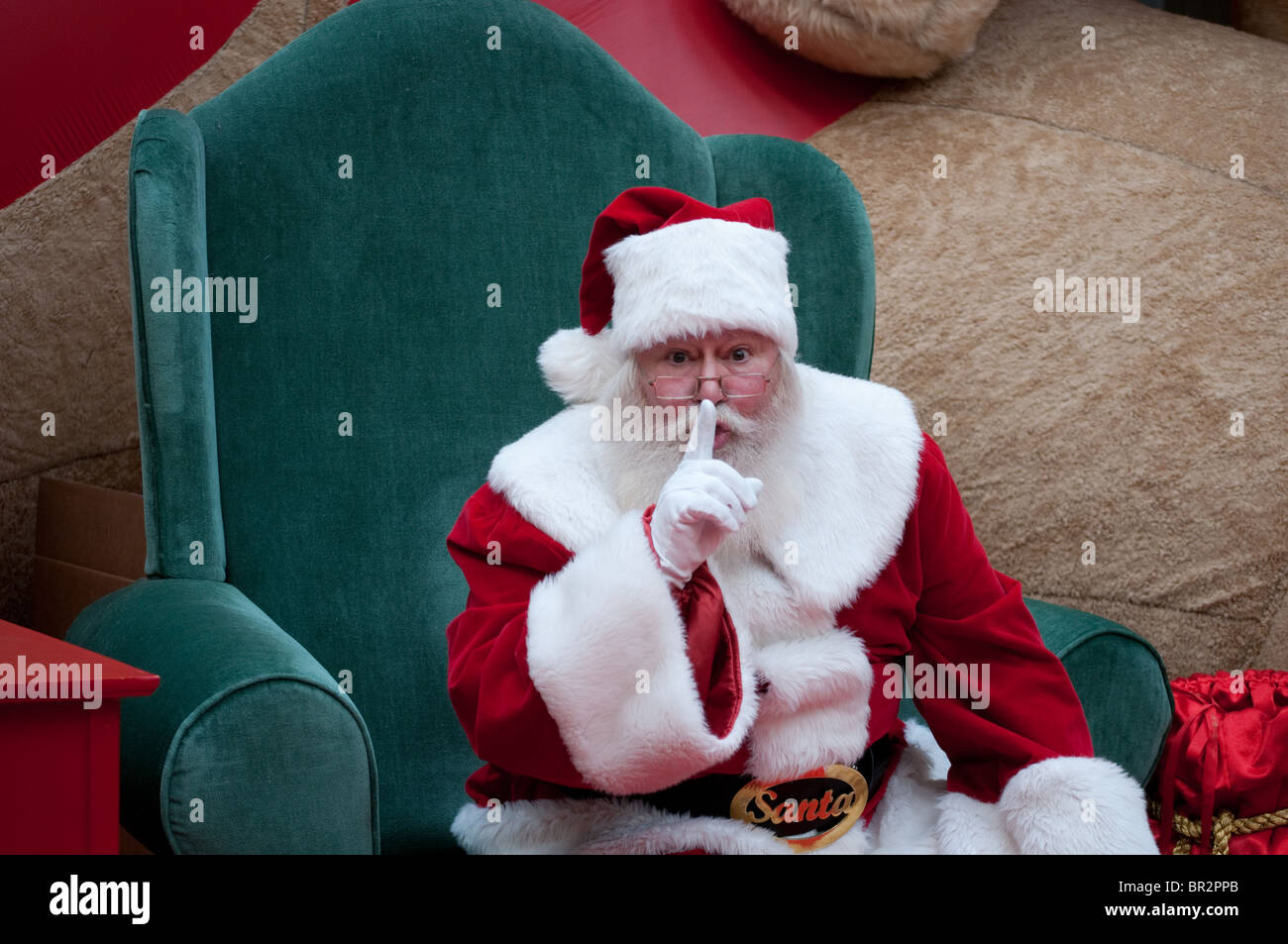 Shhh Santa High Resolution Stock Photography And Images Alamy