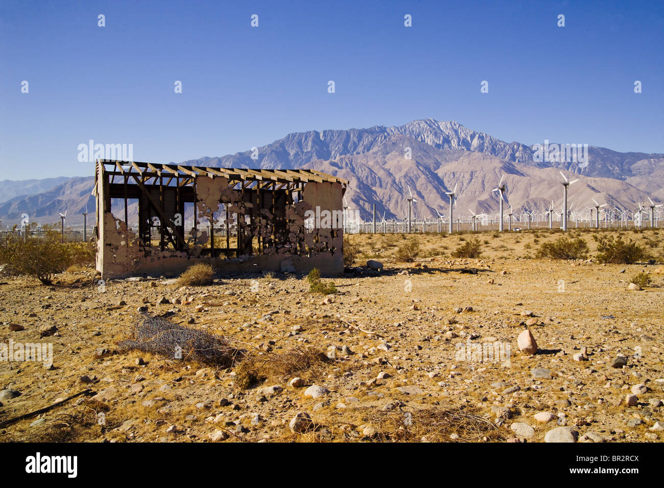 desert, blue sky, abandoned building Stock Photo - Alamy