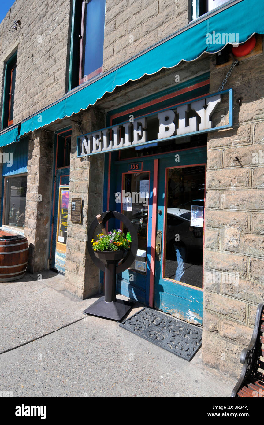 Nellie bly hires stock photography and images Alamy