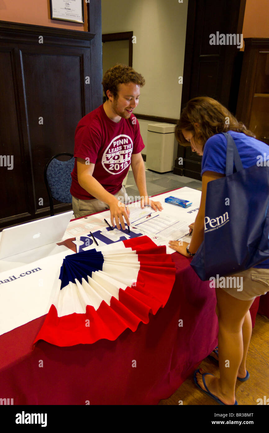 new student registering to vote at orienatation session at University of Pennsylvania, Philadelphia, USA Stock Photo