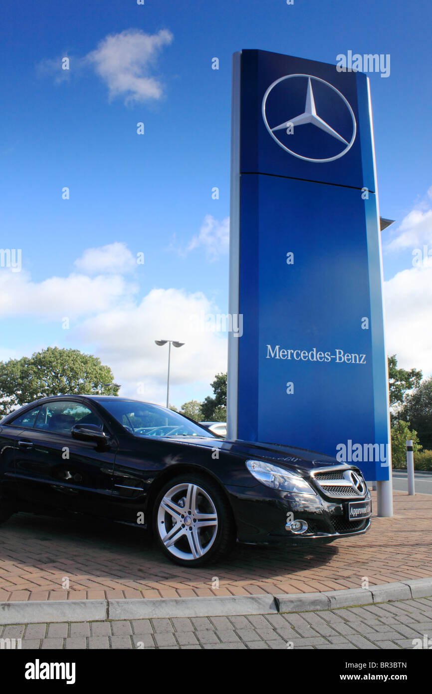 Used Mercedes-Benz SL for sale on a Mercedes-Benz dealership forecourt in Portadown, Northern ireland Stock Photo