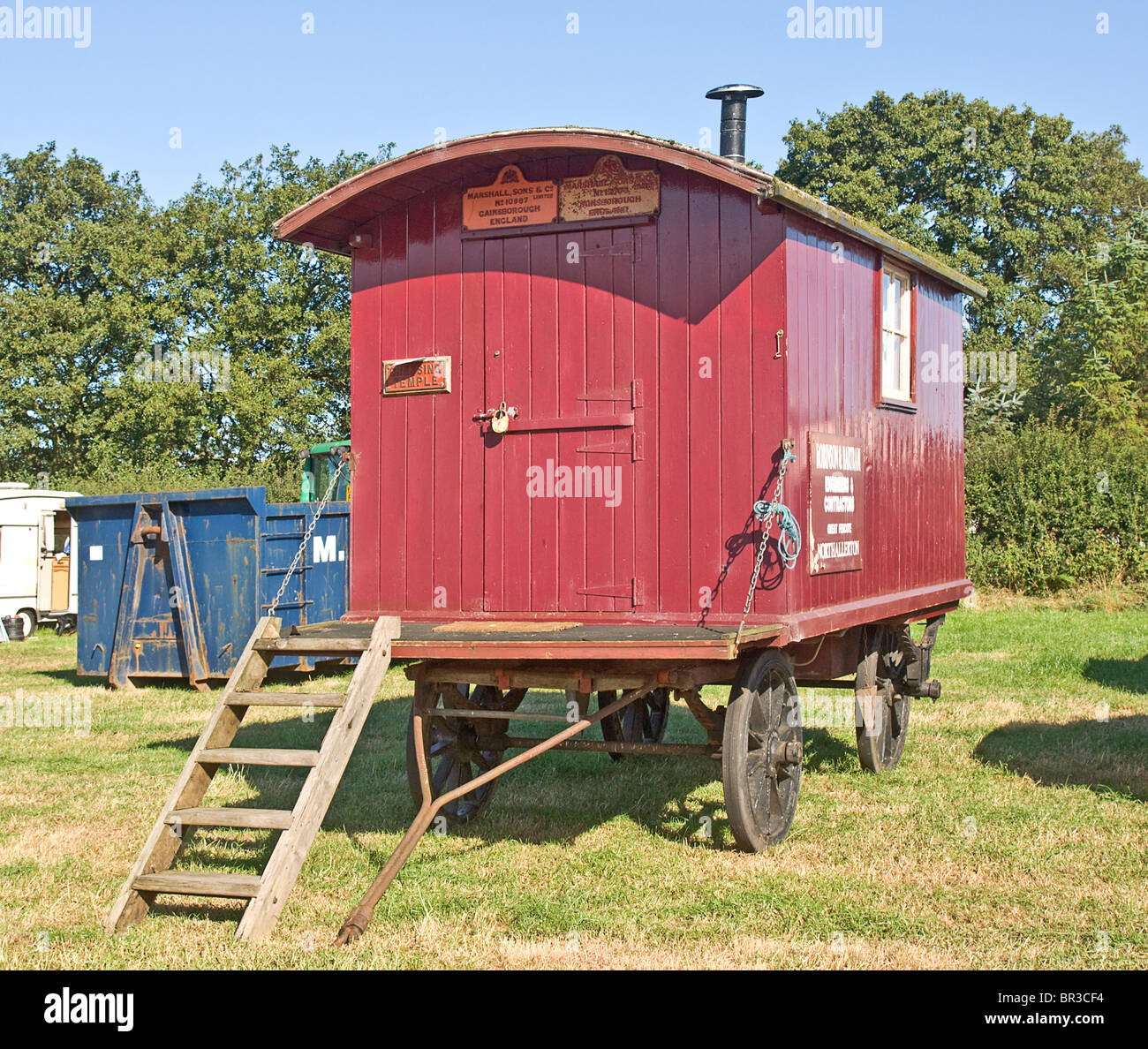 Living Van designed to be towed behind a traction engine or road Stock