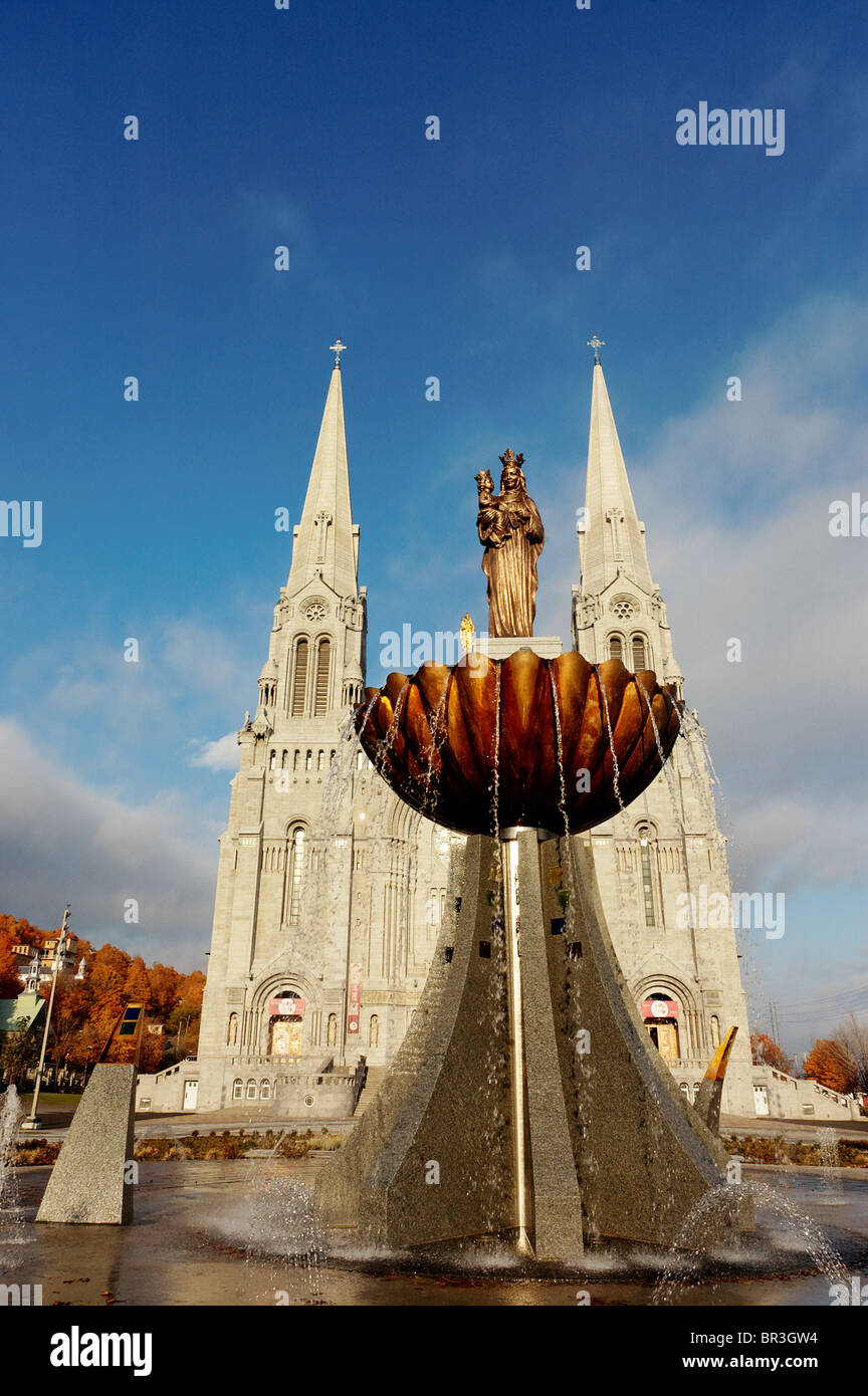 Basilica of ste anne de beaupre hires stock photography and images Alamy