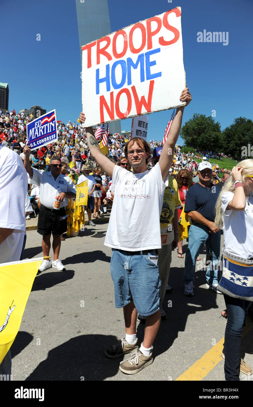 SAINT LOUIS, MISSOURI - SEPTEMBER 12: Man holding sign at rally of the Tea Party in Downtown St. Louis, September 12, 2010 Stock Photo