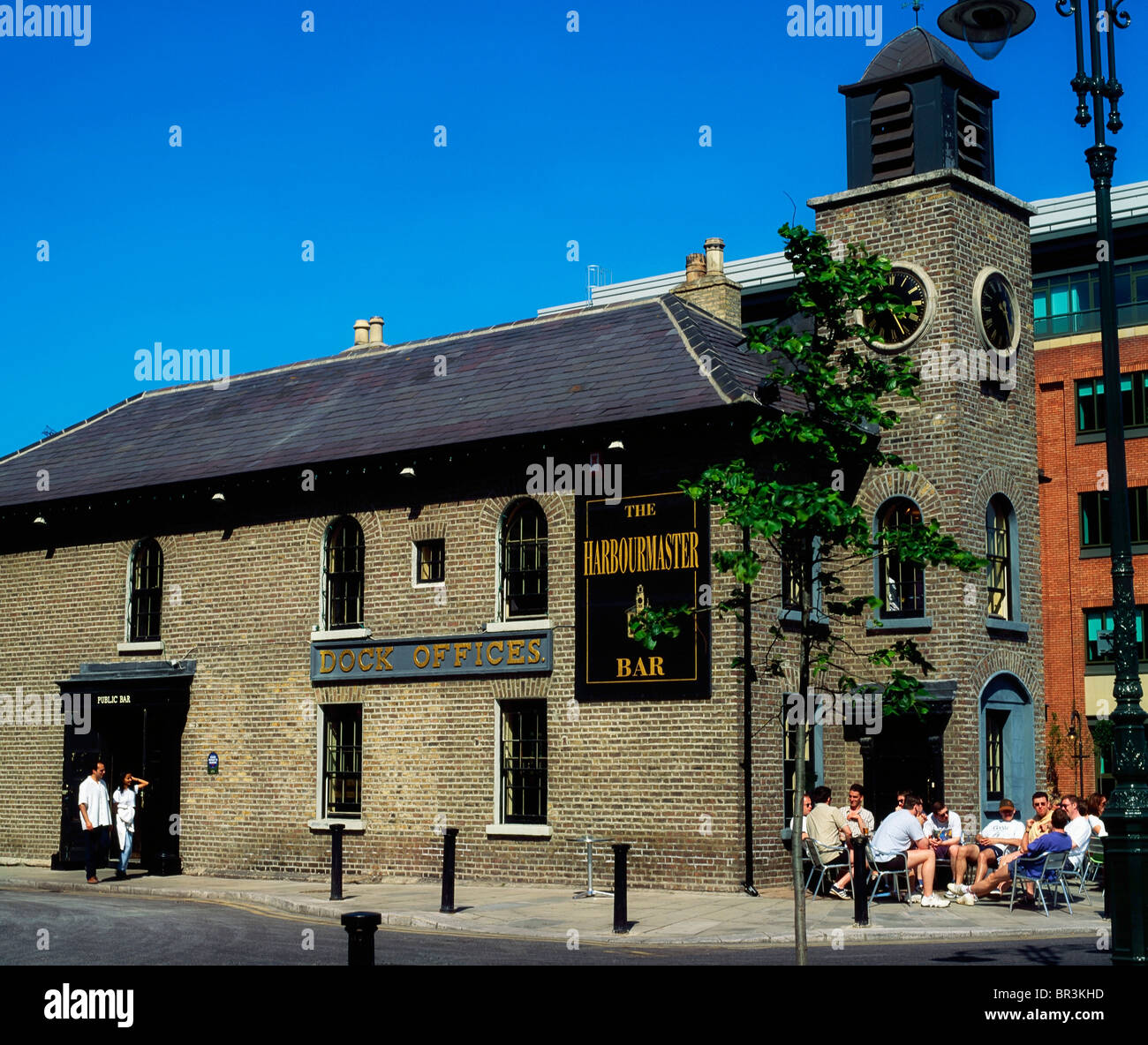Harbourmaster pub hires stock photography and images Alamy