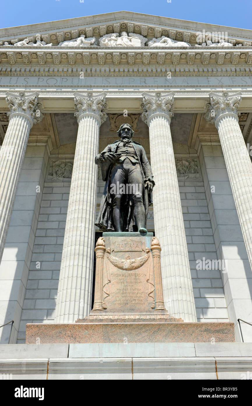 Statue of Thomas Jefferson in front of State Capitol Jefferson City Missouri Stock Photo Alamy