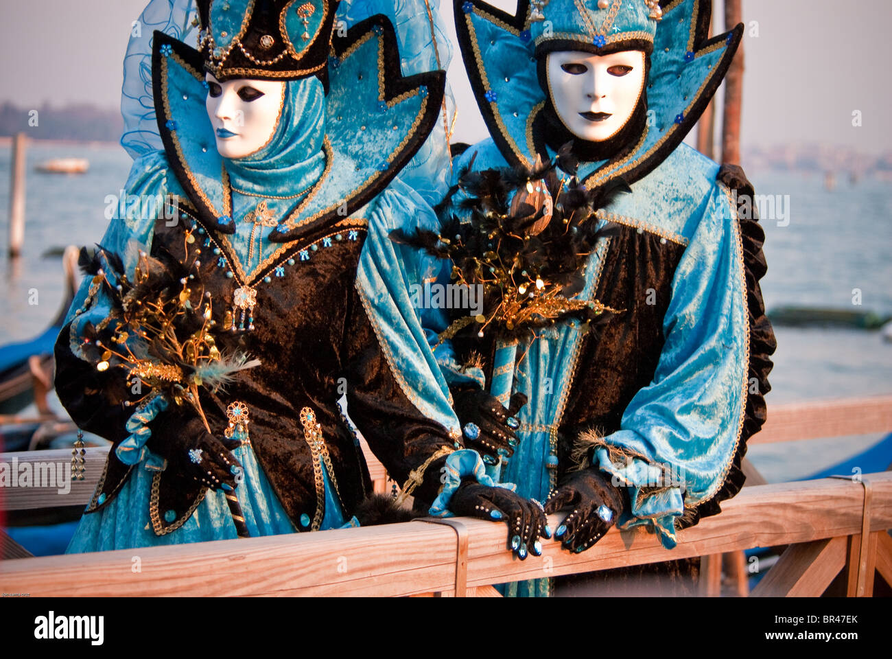 Costumes hi res hi-res stock photography and images - Alamy