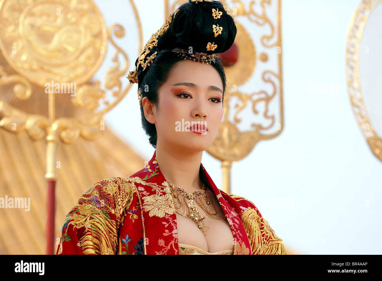 gong-li-curse-of-the-golden-flower-man-cheng-jin-dai-huang-jin-jia-BR4AAP.jpg