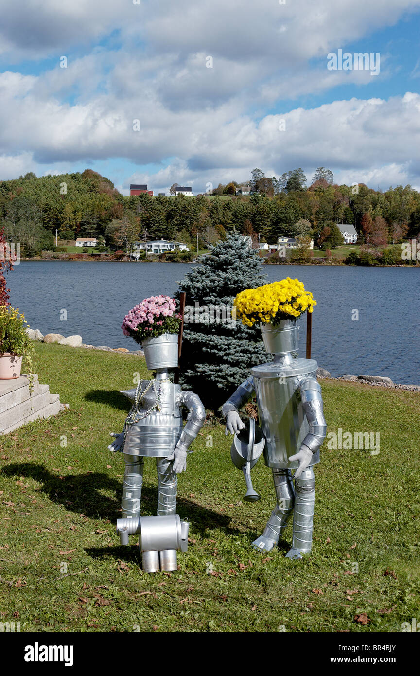 A tin man and woman at the Mahone Bay Scarecrow Festival Stock Photo