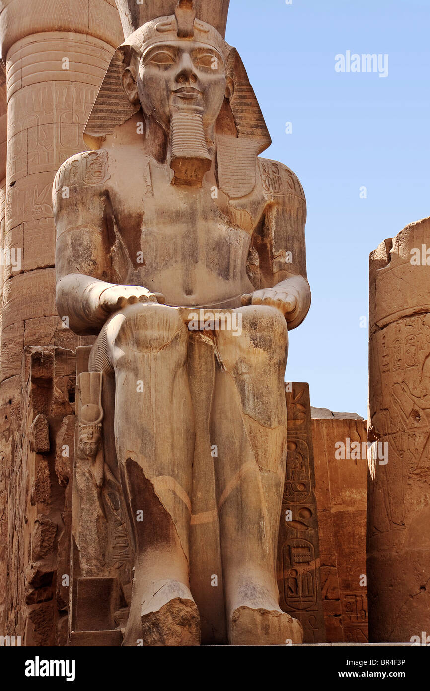 Ways I like to stand in the shower r/starterpacks