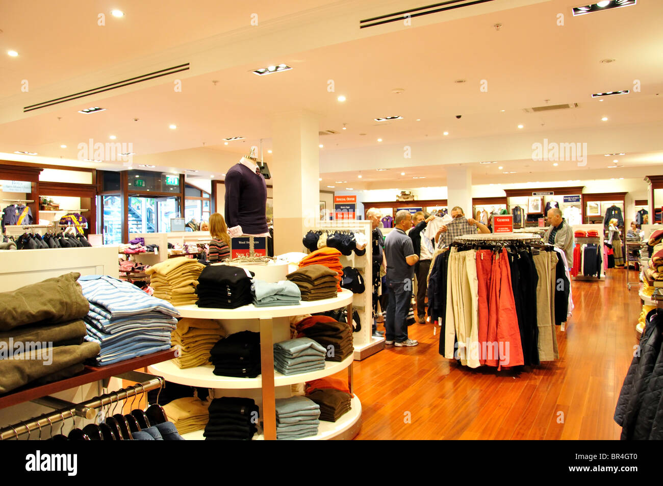 Ralph lauren outlet hi-res stock photography and images - Alamy