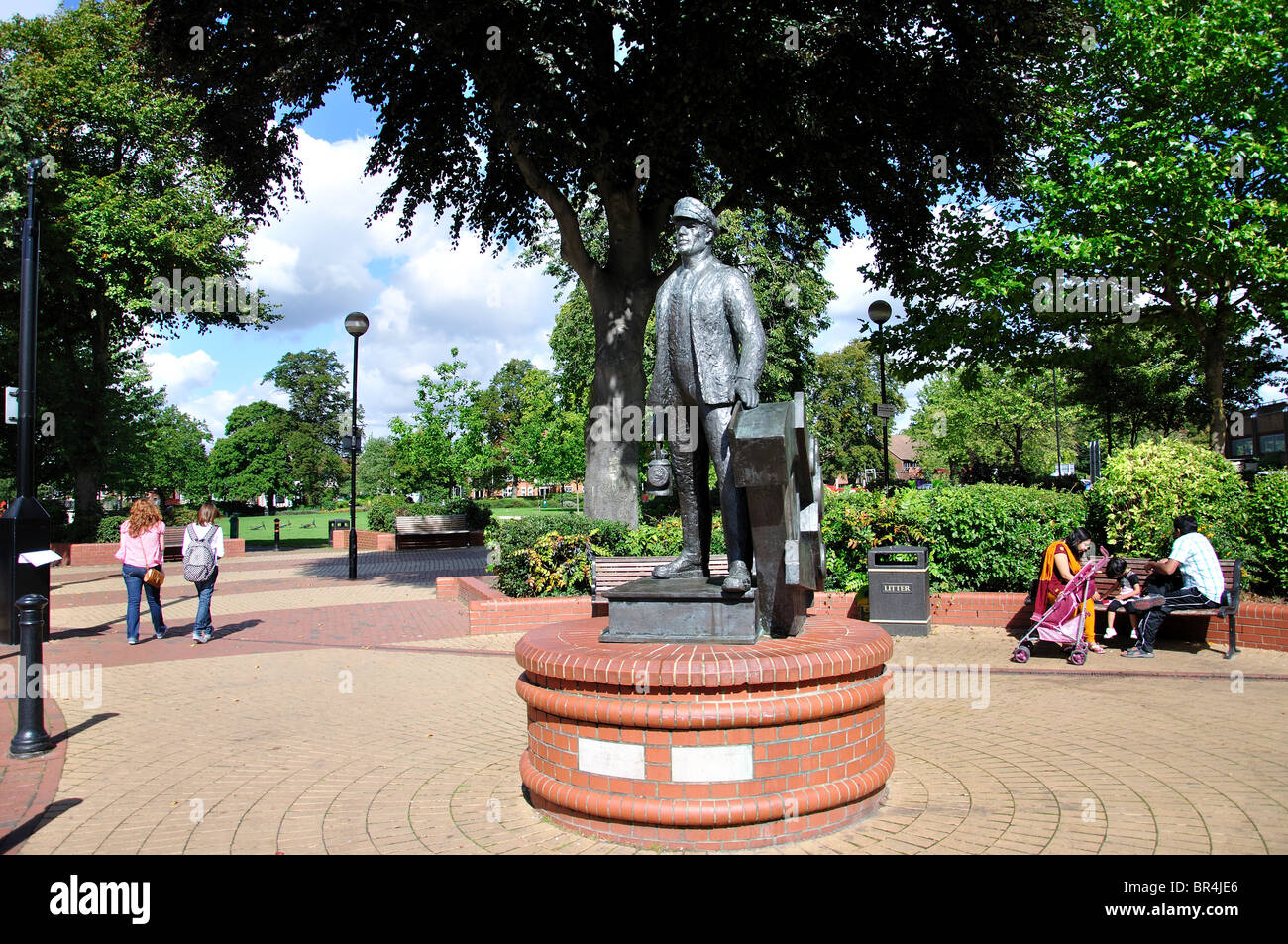 Railway Man Statue, Leigh Road, Eastleigh, Hampshire, England, United