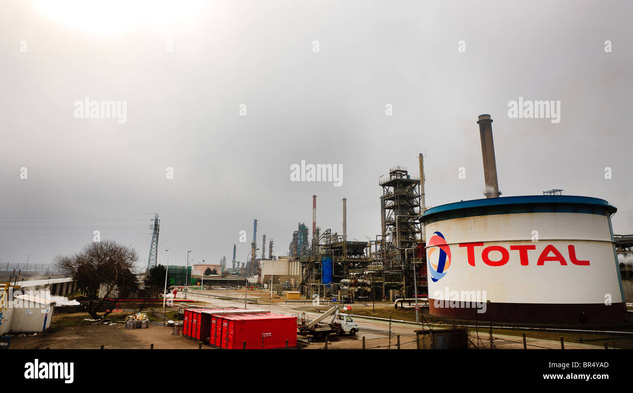 Dunkirk (Dunkerque) (59): Total Flanders refinery Stock Photo