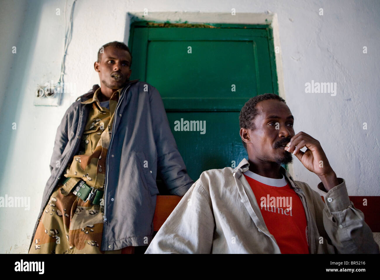 Somali pirate hi-res stock photography and images - Alamy