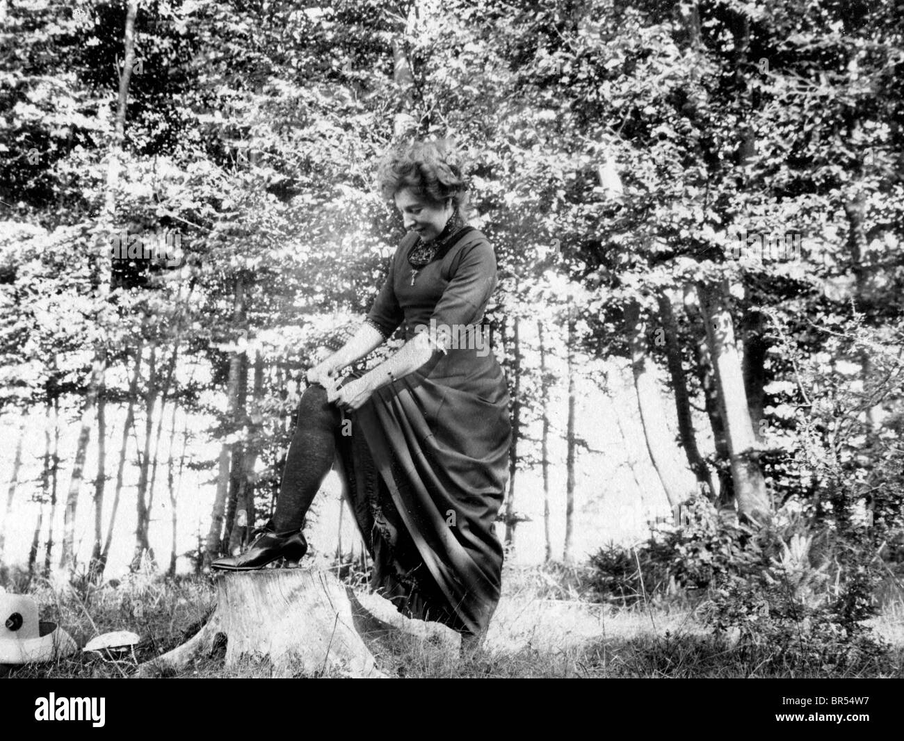 1900 woman hi-res stock photography and images - Alamy
