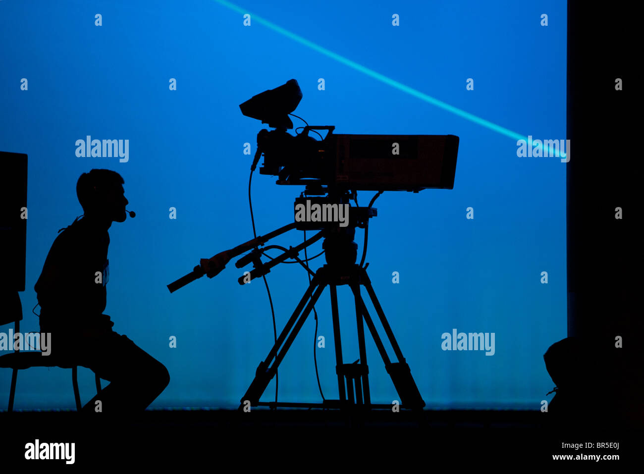 Cameraman silhouette hires stock photography and images Alamy