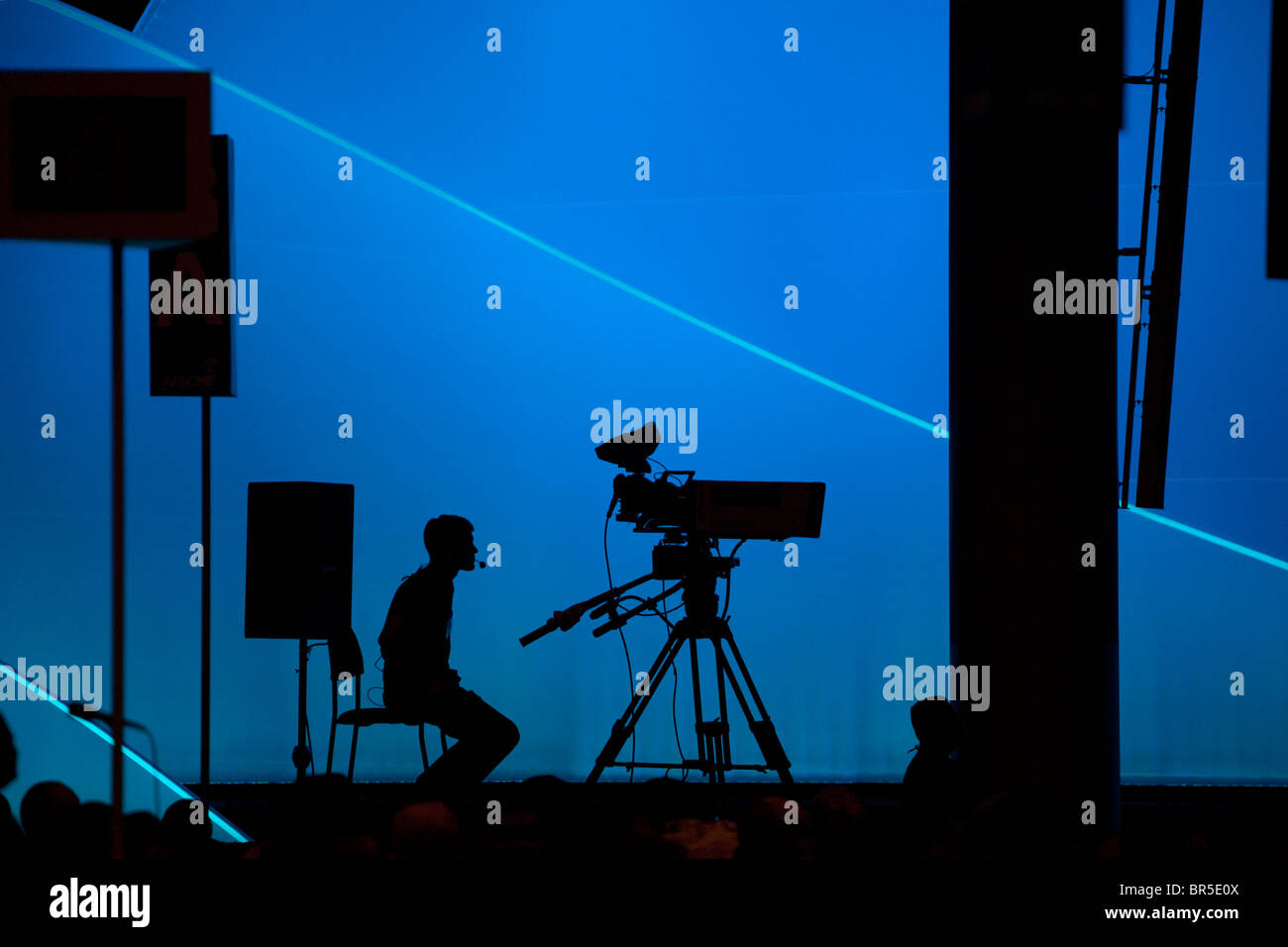 Cameraman silhouette hires stock photography and images Alamy