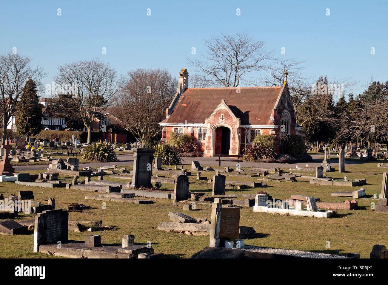 Small chapel, built in 1909, in the Ashford Burial Ground cemetery, London Road, Stanwell near Hounslow, UK. Stock Photo