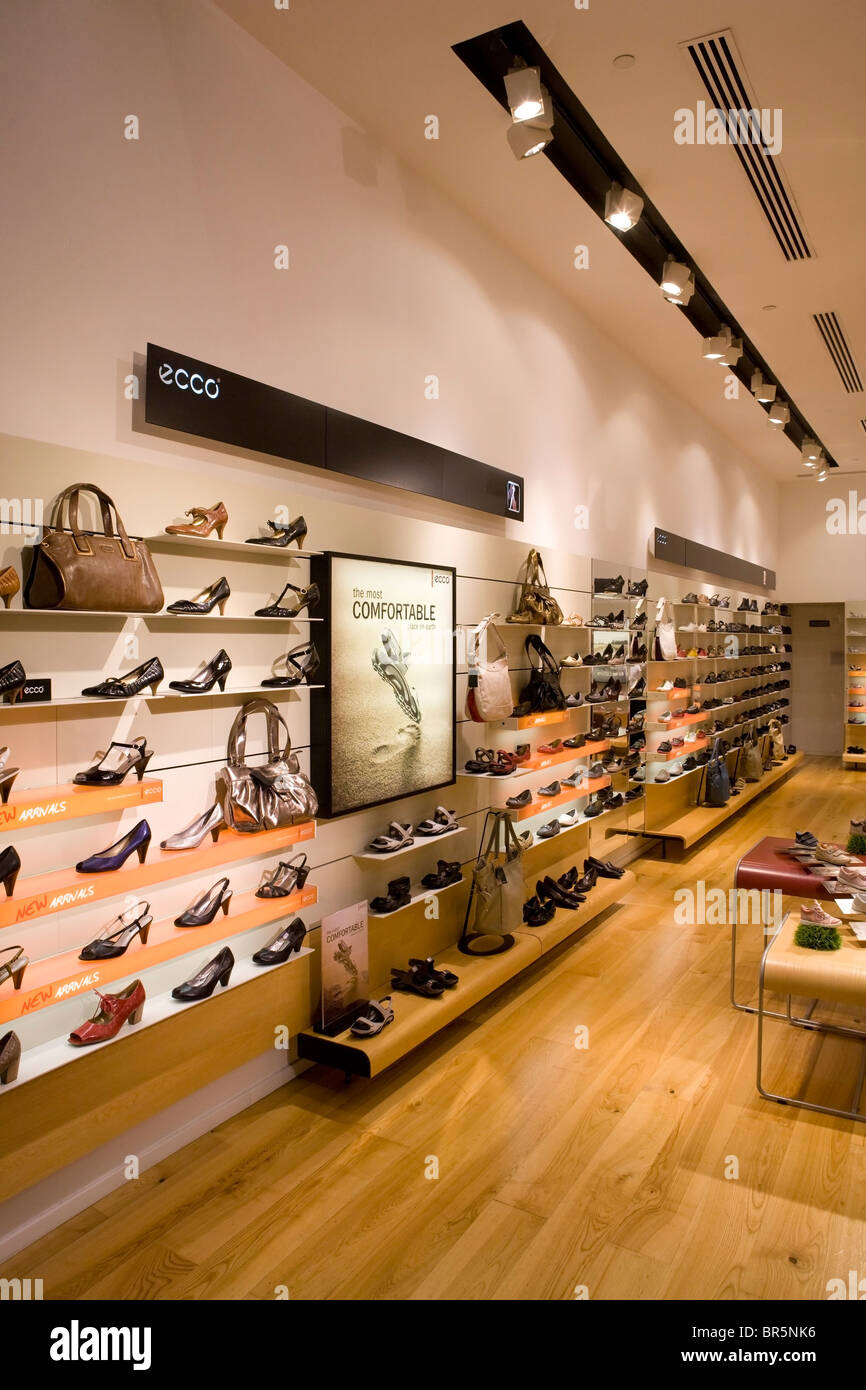Shoes shop mall emirates dubai hi-res stock photography and images - Alamy
